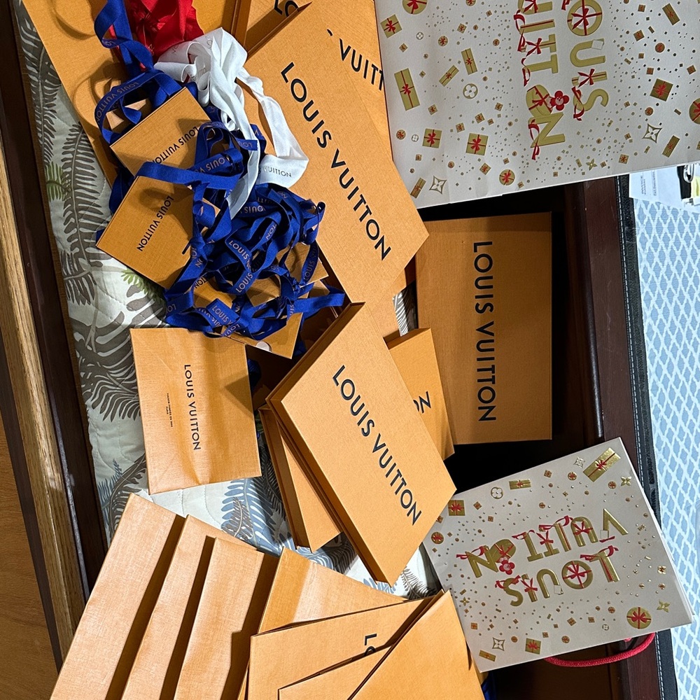 Louis Vuitton Orange and Blue Gift Set